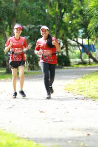 BIB: 0194, 0191
                            <button type="button" onclick="openModal(5014743)" class="btn btn-primary btn-sm float-right btn-popup" data-toggle="modal" data-target=".modal-high-quality">
                        <i class="fas fa-shopping-cart"></i> Add to Cart
                    </button>
                                            <button type="button" onclick="isThisMe(5014743, true)" class="btn btn-success btn-sm float-right btn-popup btn-isme hidden" data-toggle="tooltip" data-placement="bottom" title="นี่คือรูปของคุณใช่ไหม คลิกที่นี่เพื่อเอาเข้าอัลบั้ม">
                        <i class="fas fa-plus"></i> Add to album
                    </button>
                    <button type="button" onclick="isThisMe(5014743, false)" class="btn btn-warning btn-sm float-right btn-popup btn-isnotme hidden">
                        <i class="fas fa-ban"></i> Remove from album
                    </button>